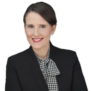 photo of Erin Andrew